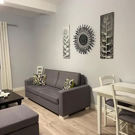 Apartment Comfy In Blloku Zone 2 Tirana